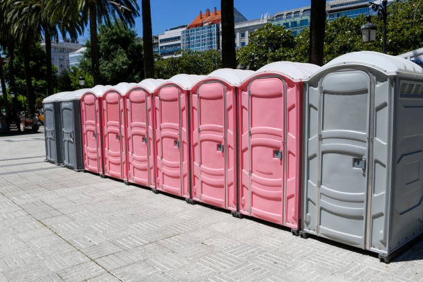 Best Standard Portable Toilet Rental  in Redmond, WA